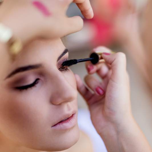 MAKE UP SERVICES